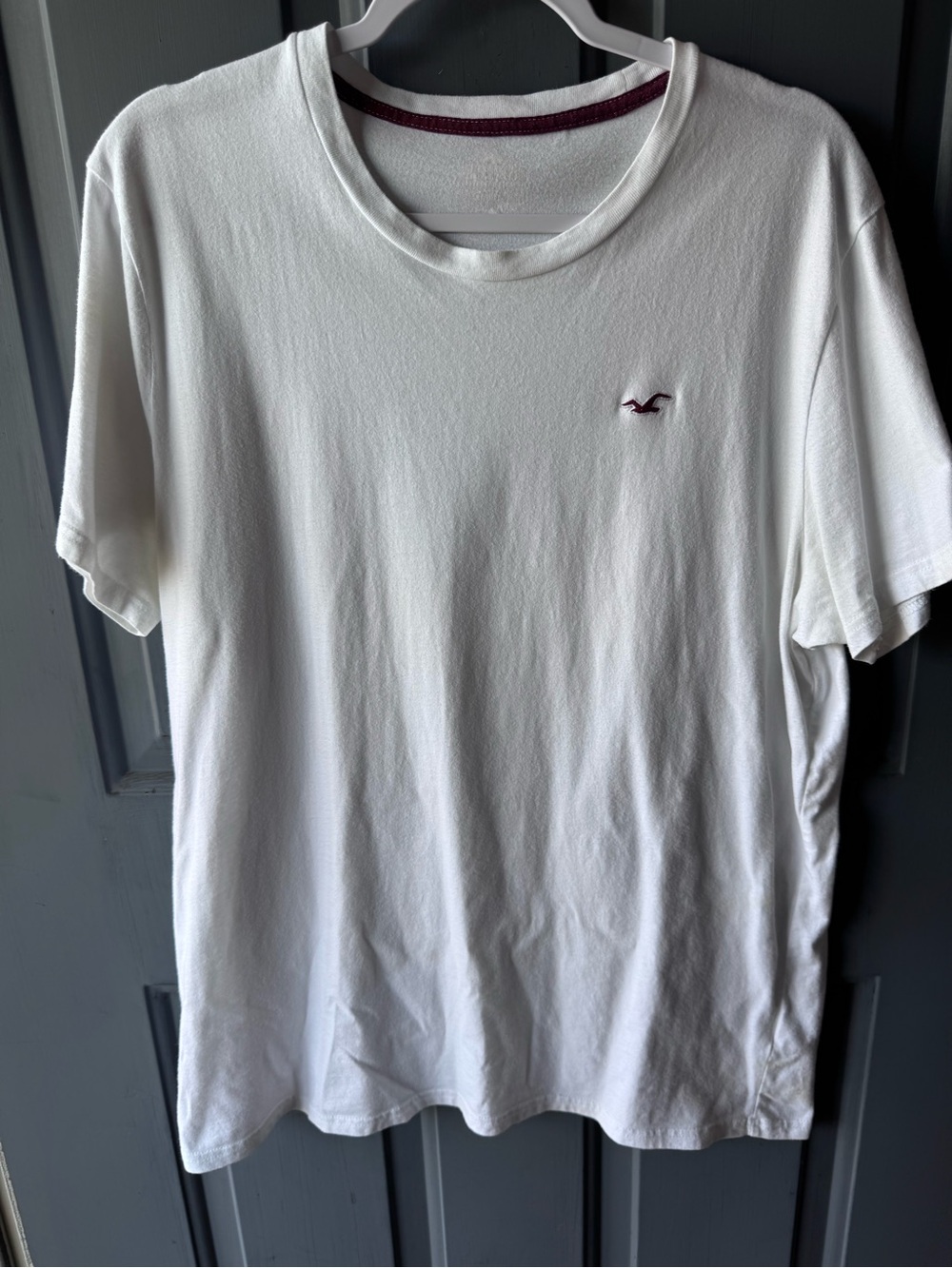 Hollister White Short Sleeve Crew T-Shirt with Maroon Logo Trim